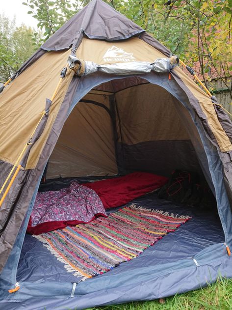 Adventures Aesthetic, Kombi Trailer, Phd Dissertation, How To Stay Warm, 3 Person Tent, Small Tent, Camp Gear, Camping Aesthetic, Adventure Aesthetic