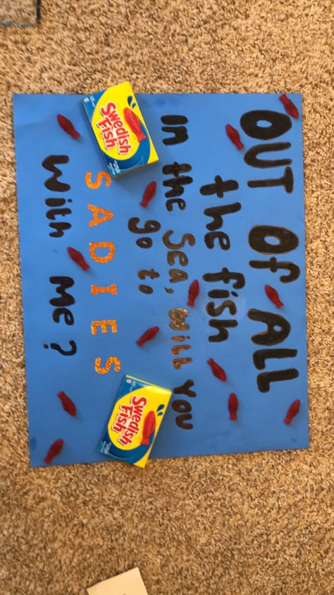 Ways To Ask A Guy To Sadies, Sadie’s Asking Posters, Sadie Hawkins Proposals Country, Cute Sadie’s Proposal, Sadie Hawkins Proposal Ideas, Sadie’s Hawkins Poster Ideas, Sadie Hawkins Posters, Girls Ask Guys Poster Ideas, Sadie Hawkins Proposals Football