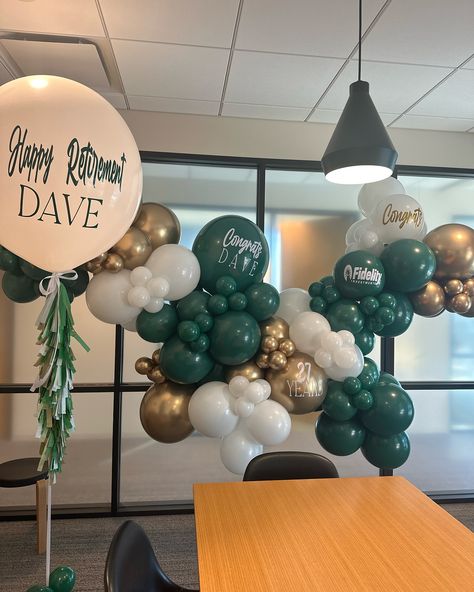 Here to help yall celebrate all the things 🎉💚 @fidelityinvestments #franklincelebrations #franklintn #nashvilletn #retirementparty #balloons #balloondecor #balloongarland #balloonarch #balloondecoration #personalizedballoons #jumboheliumballoon Personalized Balloons, Franklin Tn, Retirement Parties, Helium Balloons, Balloon Arch, Balloon Garland, Nashville Tn, Balloon Decorations, The Things