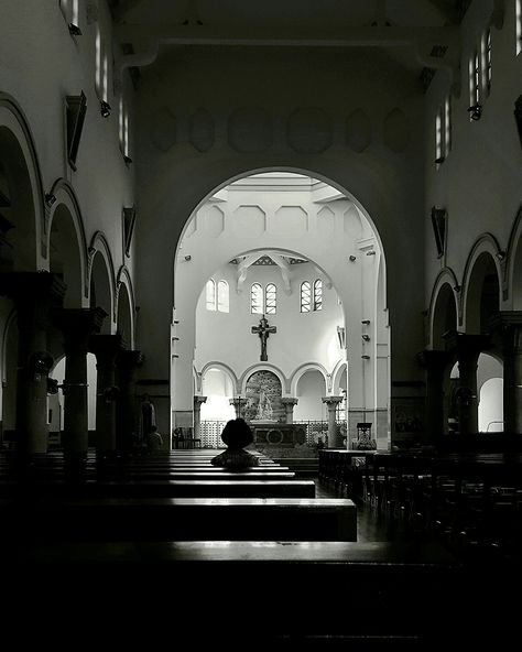 alone | peaceful | black and white photography | perspective | church | lines Aesthetic Church Pictures, Church Asthetic Picture, Church Photography Ideas, Church Black Women, Chapel Photoshoot, Black Church Aesthetic, Alone Peaceful, Old Church Aesthetic, Church Photoshoot