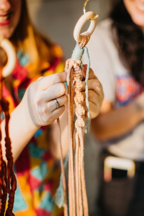 During this lovely beginner-friendly macrame class, you will learn everything you need to know about knotting up your very own macrame plant hanger. From how to begin, which knots to use and how to create gorgeous textures, you'll create a gorgeous piece of bohemian home decor. Walk away with a beautiful new home for your plant pals as well as the skills to kickstart your macrame journey! #macrame #macrameclass #macrameplanthanger #london #thingstodolondon #dateideas #dateideaslondon Power Suits For Women, Macrame Idea, Macrame Cords, Macrame Wall Hangings, Bohemian Home Decor, Creative Class, Diy Macrame, Plant Hangers, Macrame Ideas