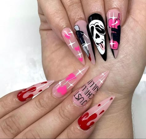 Scream Valentine Nails, Pink Ghost Face Nails, Horror Valentines Nails, Pink Scream Halloween Nails, Pink Ghostface Nails, Just Chillin Killin, Chillin Killin, Scary Nails, Horror Nails