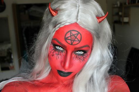 [Self] She-Devil Makeup - Imgur Devil Face Paint, Devil Makeup Halloween, Satanic Rules, Demon Makeup, Devil Face, Devil Makeup, Halloweenský Makeup, Halloween Make-up Looks, Devil Halloween