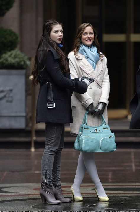 Mode Gossip Girl, Estilo Blair Waldorf, Estilo Gossip Girl, Georgina Sparks, Blair Waldorf Outfits, Dan Humphrey, Stile Blair Waldorf, Blair Waldorf Style, Gossip Girl Blair