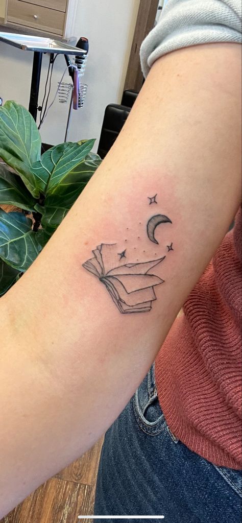 Tattoo With Moon, Open Book Tattoo, House Of Night Books, Reading Tattoo, Moon Star Tattoo, Lasso The Moon, Bookish Tattoos, Arm Tats, Moon Book