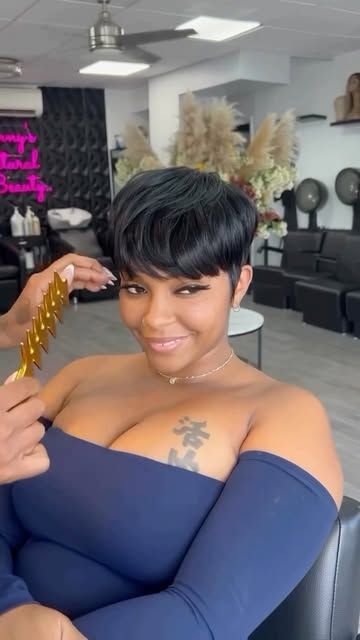 GLOBAL TRANSFORMATIONS on Instagram: "Beautiful cut 🔥🔥🔥🔥.. would you rock a quick weave pixie? Let us know in the comments below.  @shannysnaturalbeauty   #thechoppedmobb #pixiecut #quickweave" Short Quickweaves For Black Women, Mushroom Cut Black Women, Pixie Cut Quick Weave, 27 Piece Quick Weave Hairstyles, A Quick Weave, 27 Piece Quick Weave, Birthday Hairstyle, Short Quick Weave, Quick Weave Styles