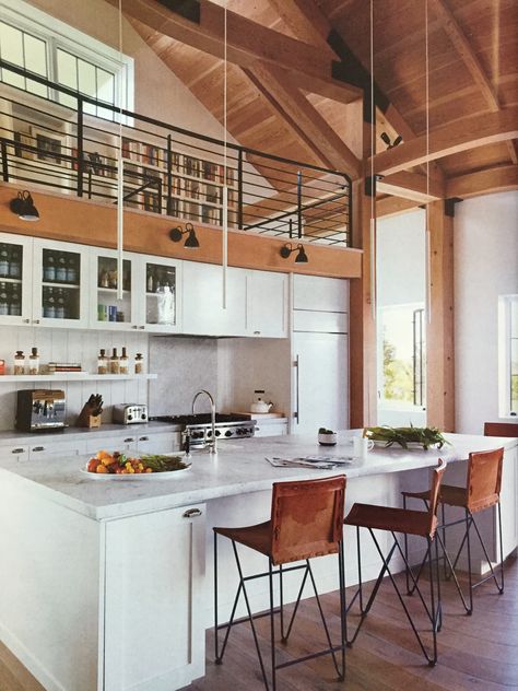 Loft over kitchen Modern Beach House Kitchen, Design Interior Modern, Beach House Kitchens, Modern Beach House, Beach House Interior, White Kitchen Cabinets, Open Kitchen, Dream Rooms, Apartment Interior