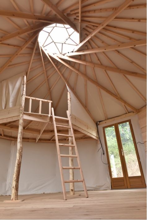 Yurt Loft, Yurt Ideas, Building A Yurt, Cob House Plans, Yurt Interior, Education Tattoos, Tattoos Architecture, Yurt Home, Yurt Living