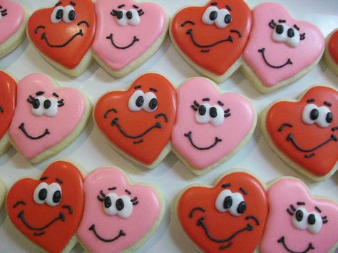 Cute Valentines Day Ideas, Valentine Cookies Decorated, Valentines Day Sugar Cookies, Valentine Sugar Cookies, Valentine's Party, Shaped Cookies, Heart Shaped Cookies, Valentines Day Cakes, Sugar Cookie Designs