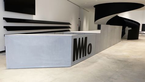 “MMO” the Modern Art Museum in Lithuanian Mindaugas Bukauskas and his team at Benton produced this reception desk, cafeteria desk, and benches using Trinic Tec10 admixture.  #Museum #ModernArt #GFRC #Concrete #Desk Museum Reception, Contemporary Museum, Museum Exhibition Design, Art Desk, Reception Desk, Museum Exhibition, Front Desk, Design Museum, Museum Of Modern Art