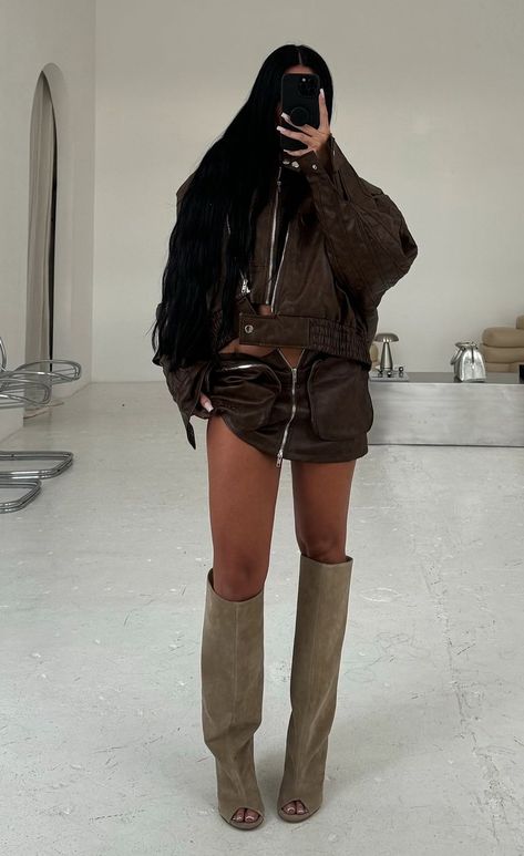 Romper Boots Outfit, Romper And Boots, Venus In Virgo, Ig Baddie, Throwing Fits, Fly Fits, Korean Street Style, Emo Girl, Outfit References