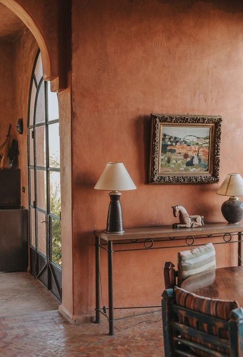 Desert Interior Design, Terracotta Living Room, Home Ideas Kitchen, Lime Wash Walls, Tuscan Interior, Limewash Walls, Mexican Interior Design, Drawing Home, Concrete Effect Paint