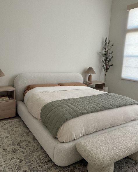 my version of a modern organic earthy bedroom 🌞🌱🤎 #neutralhome #earthybedroom #bohobedroom #apartmentideas #homedecor #wabisabihome #minimalisthome #minimalistinterior #japandidecor #deserthome #beigeaesthetic Beds Ideas Aesthetic, Bali Bedroom, Japandi Bedroom Ideas, Bed Aesthetic, Minimalist Bedroom Ideas, Beds Ideas, Japandi Bedroom, Neutral Bedroom Decor, Earthy Bedroom