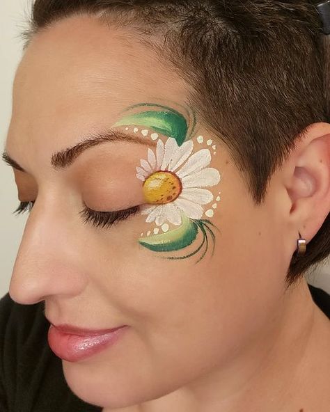 Daisy Face Paint, Hippie Face Paint, Eye Face Painting, Eye Designs, Festival Face, Face Painting Easy, Stormy Night, Minimalist Flowers, Face Painting Designs