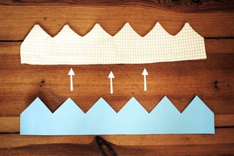 6-slide-card-into-crown Birthday Crown Pattern Free Printable, Fabric Crown Diy Free Pattern, Diy Baby Birthday Crown, Easy Kids Sewing Projects, Christmas Crowns, Diy Birthday Crown, Baby Birthday Crown, Diy Rag Dolls, Baby Gym Toys