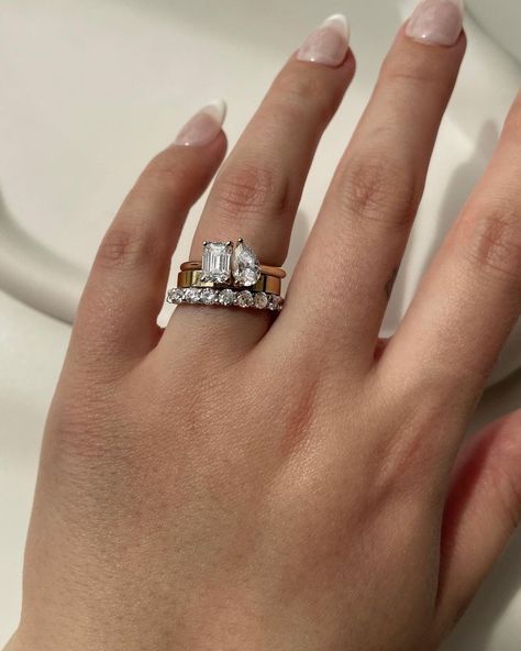 Swipe to stack this gorgeous #toietmoi ring ➡️ 3 Stone Stacked Wedding Rings, Toi Moi Ring Stack, Oval Trilogy Engagement Ring And Wedding Band, Two Stone Engagement Ring Stack, Toi Et Moi Wedding Stack, Moi Et Toi Ring Stack, Toi Et Moi Engagement Ring Stack, Toi Et Moi Stack, Toi Et Moi Ring Stack