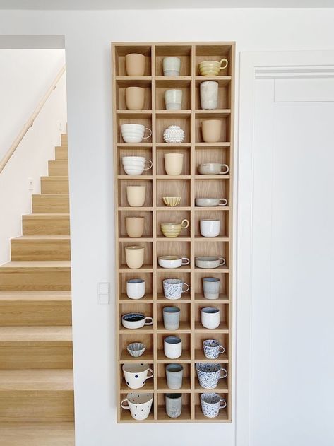 Mug Storage, Cleaning And Organizing, Coffee Bar Home, Keramik Design, Free Living, Cafe Interior, Dream Home Design, Cleaning Tips, Kitchen Inspirations