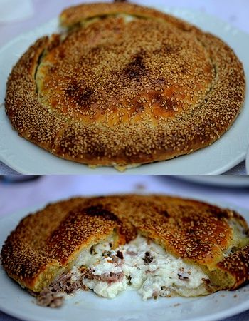 Cretan Meat pie Cretan Food, Lamb Pie, Greek Meze, Armenian Recipes, Greek Beauty, Meat Pies, Savory Pies, Greek Flavors, Dream Land