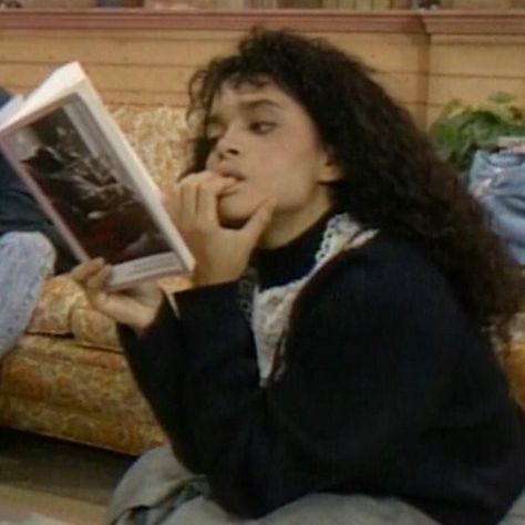 Lisa Bonet, Interview With The Vampire, Woman Reading, Girl Reading, Book Aesthetic, Dark Academia, Book Club, A Book, Book Worms