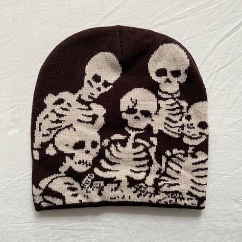 Y2k 2000s Grunge Brown And Cream Skeleton Skull Crew Beanie These Beanies Are Unisex! 100% Acrylic Super Soft And Cozy Brand New Cool Beanies For Men, Thrift Accessories, Trendy Beanies, Grunge Hats, Punk Hats, Beanie Ideas, Grunge Beanie, Y2k Beanie, Skeleton Clothes