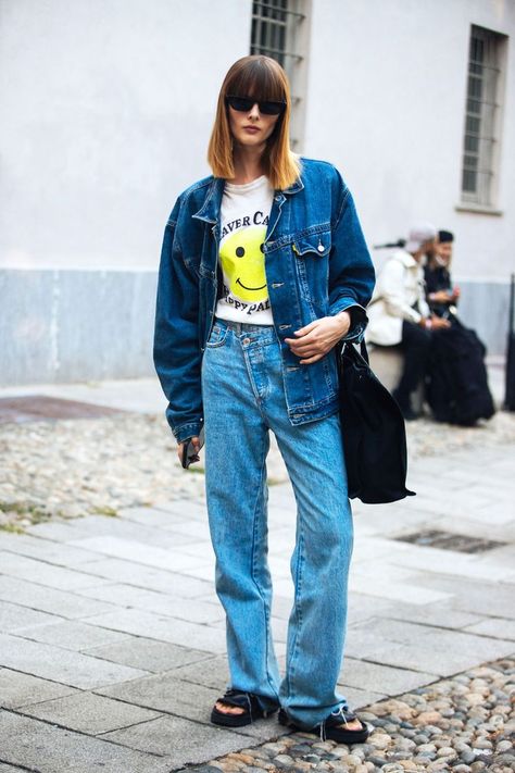 The Missing Link, Denim Street Style, Nyc Fashion Week, Model Street Style, All Jeans, Double Denim, Oversized Denim Jacket, Missing Link, Paris Street Style