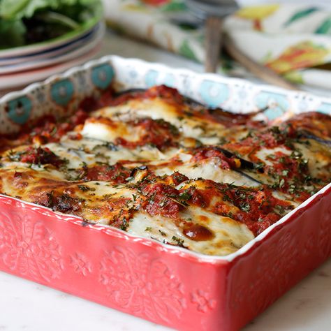 Sicilian Eggplant Parmigiana with Homemade Marinara Sauce - Garlic Girl How To Prepare Eggplant, Sicilian Eggplant, Eggplant Parmigiana, Eggplant Lasagna, Marinara Sauce Homemade, Eggplant Dishes, Baked Eggplant, Homemade Marinara, Eggplant Parmesan