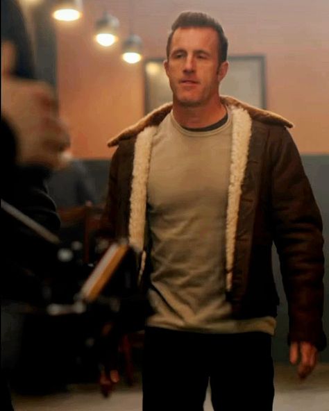 Alert: Missing Persons Unit Scott Caan Missing Person, Scott Caan, Missing Persons, Celeb Crushes, Attractive People, Celebrity Crush, Hawaii, The Unit, Actors