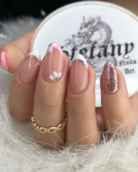 Elegant Wedding Nails, Pastel Pink Nails, Nye Nails, Bridal Nail, Bridal Nails Designs, Bridesmaids Nails, Stunning Nails, Stunning Wedding Photos, Baby Pink Nails