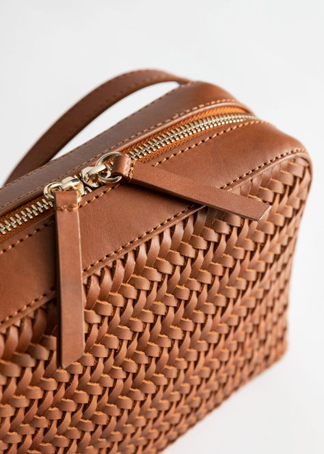 Scarf And Sunglasses, Woven Leather Bag, Strappy Sandals Flat, Bag Women Fashion, Shop Accessories, Leather Weaving, Leather Bags Handmade, Basket Bag, Basket Weave