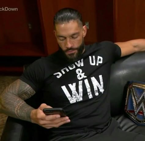 Roman Reigns Gif, Roman Reigns Family, Roman Reigns Smile, Joe Anoaʻi, Roman Reigns Wwe Champion, Roman Reigns Shirtless, Wwe Superstar Roman Reigns, Wwe Roman Reigns, The Way I Feel