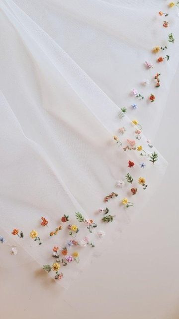 Natasha Nicole Studio | Bespoke Veils on Instagram: "Some little details from Catherine's hand embroidered, bespoke wedding veil 🪡 Designed, sketched, and embroidered by hand from start to finish 🩷" Wedding Veil Embroidery Diy, Veil Styles Wedding, Flower Wedding Vales, Wedding Veil Embroidered Flowers, Wedding Veils Aesthetic, Flower Embroidery Veil, Diy Embroidered Wedding Veil, Color Wedding Veil, Veils Bridal Embroidered