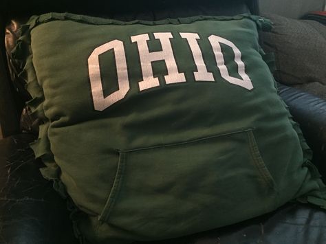 Made an old hoodie into a cover for a pillow that had a rip in it.  The backside has the inside out so that it is comfortable to lay on How To Make A Hoodie Into A Pillow, Upcycling Hoodies Diy, Hoodie Recycle Ideas, Upcycle Hoodies Ideas, Making Pillow Covers Out Of Fleece Hoodie, Lay On, Diy Clothing, Diy Fabric, A Pillow