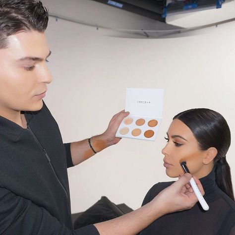 Your Instagram is about to get a whole lot prettier. Contour Tricks, Famous Makeup Artists, Usa Makeup, Kim Kardashian Makeup, Morning Makeup, Short Scene Hair, Makeup Tip, Make Up Inspiration, Celebrity Makeup Artist