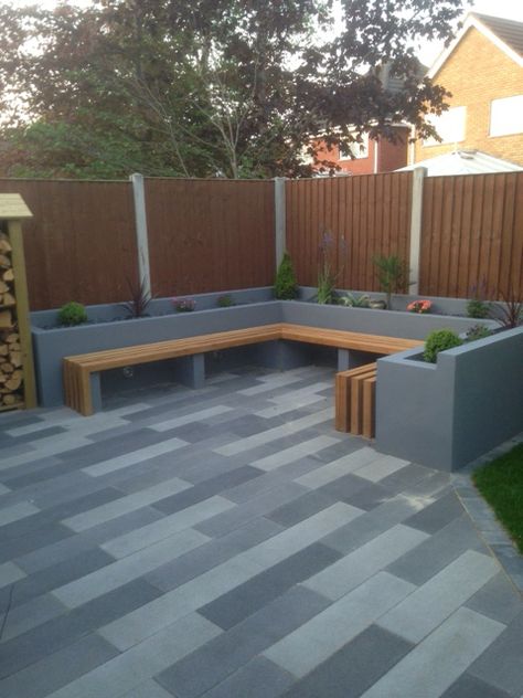 Garden Retaining Wall, Wooden Benches, Outdoor Seating Area, Back Garden Design, Modern Garden Design, Beautiful Patios, Outdoor Gardens Design, Backyard Garden Design, Garden Seating