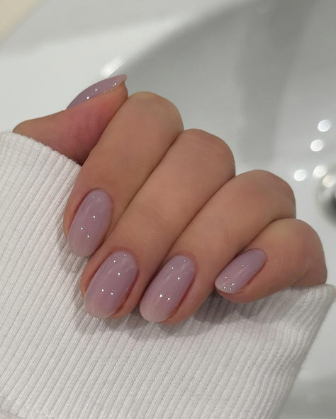 AC not included. Light Mauve Nails, Trending Nail Colors, Fresh Nails, Sheer Nails, Sunny Disposition, Hello Nails, Nail Color Trends, Edgy Nails, Round Nails