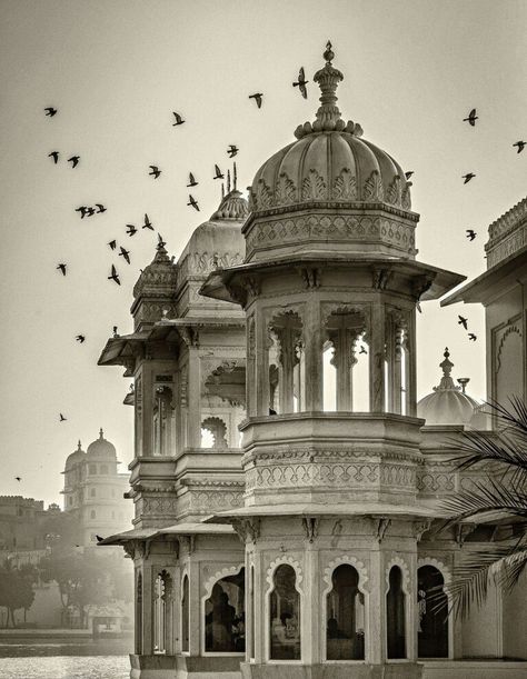 The morning that are when you are in India!   Lake Palace which was formerly known as Jagniwas is a fine marble masterpiece that was built between 1743 and 1746 by Maharana Jagat Singh II. It was also a shelter of the British army during the Indian Sepoy Mutiny in 1857.  #India #IncredibleIndia #LakePalace #Udaipur #Rajasthan #UdaipurTourism #usa #palaceofrajasthan #traveler #travelbloggers #wanderer Bollywood Decor, Architecture Photography Buildings, Swan Design, Udaipur India, Architecture Drawing Sketchbooks, Ancient Indian Architecture, Perspective Drawing Architecture, Building Sketch, Temple Architecture