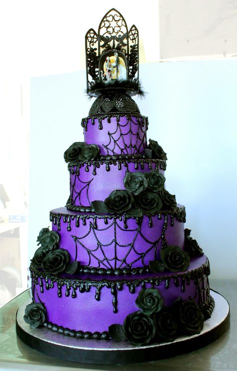 For the love of purple Goth Cakes Wedding, Black And Purple Wedding Cake Ideas, Halloween Wedding Cupcakes Ideas, Black And Purple Goth Wedding, Halloween Theme Quinceanera, Halloween Wedding Dress The Bride, Plus Size Gothic Wedding Dress, Pastel Purple Wedding Dress, Black And Purple Wedding Theme Wedding Table Decor