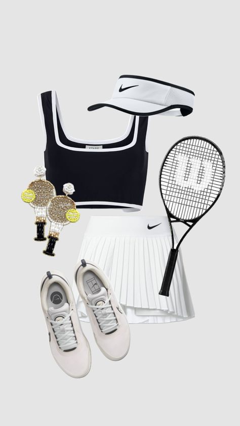 Tennis Girl Outfit, Sporty And Rich Aesthetic, Cute Tennis Outfit, Tennis Lifestyle, Tennis Outfit Aesthetic, Tennis Outfits, Painted Clothes Diy, Tennis Outfit Women, Tennis Outfit