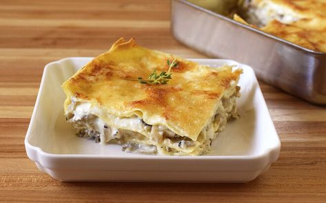 Easy Wild Mushroom & Truffle Lasagna Recipe | D’Artagnan Truffle Lasagna, Truffle Recipe Pasta, Mushroom Walnut Lasagna, Truffle Tagliatelle Recipe, Mushroom Truffle Pasta, Mushroom Lasagna Recipe, Mushroom Truffle, White Sauce Lasagna, Chicken Confit