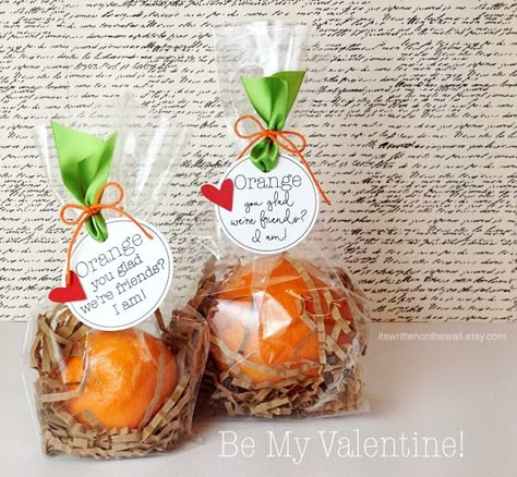 It's Written on the Wall: Orange You Glad We're Friends? Valentine Treat - Birthday Party Favor, St. Patrick's Day Wall Orange, Valentines Day Crafts For Preschoolers, Encouraging Gifts, Diy Valentines Day Gifts For Him, Friend Valentine Gifts, Perfect Halloween Party, Valentine Treat, Christmas Neighbor, Neighbor Christmas Gifts