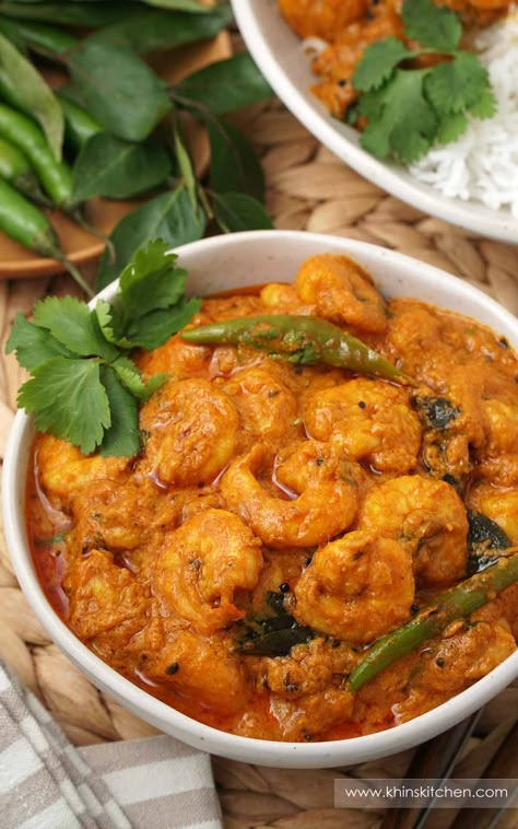 Easy Prawn Curry with Coconut Milk - Khin's Kitchen Prawns In Coconut Milk Recipe, Seafood Curry Recipes Coconut Milk, Prawn Korma, Chicken And Prawn Curry, Prawn Curry With Coconut Milk, Prawn Coconut Curry, Indian Shrimp, Indian Seafood, Mango Fish