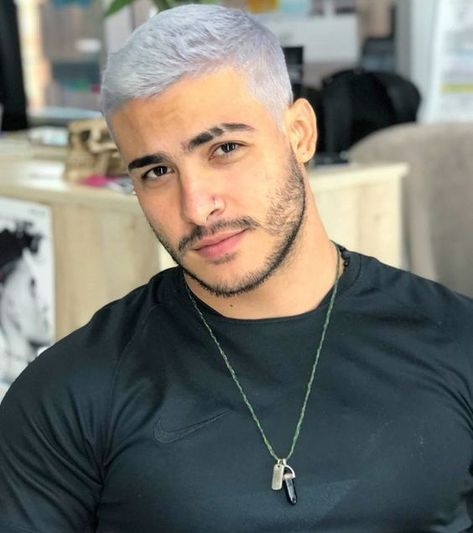 Platinum Blonde Hair Men, Buzz Cut For Men, Very Short Hair Men, Bleached Hair Men, Crew Cut Haircut, Young Men Haircuts, Grey Hair Men, White Hair Color, Beard Colour