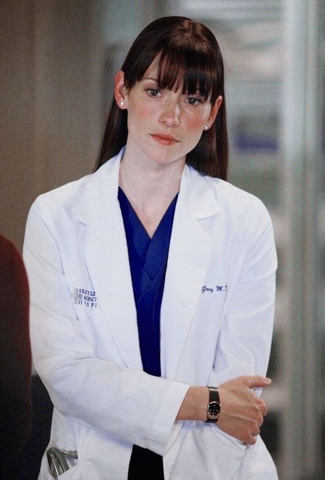 Lexie Grey 
Grey’s anatomy Lexie And Mark, Medical Series, Grey's Anatomy Doctors, Chyler Leigh, Lexie Grey, Grays Anatomy, Twisted Sister, Meredith Grey, Last Man Standing