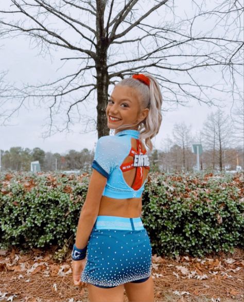 Allstar Cheer Picture Poses Individual, Competitive Cheer Uniforms, Allstar Cheer, All Star Cheer Uniforms, Allstar Cheerleading, Cheer Picture Poses, Cheers Photo, Cute Cheer Pictures, Cheer Poses