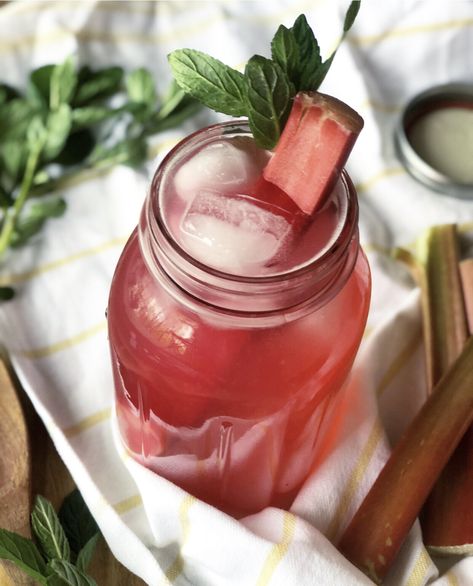 Usually, I use my rhubarb to make impressive, ingredient-heavy and time-consuming recipes like <a ... Rhubarb Juice Recipe, Rhubarb Liquor Recipe, Rhubarb Juice Concentrate, Rhubarb Cocktail Syrup, Ron Ron Juice, Rhubarb Lemonade Concentrate, Rhubarb Juice, Ron Ron, Preppy Kitchen