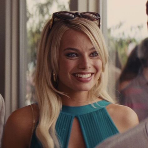 Margot Robbie in “The Wolf Of Wall Street”, 2013 Margot Robbie Wolf, Blonde Halloween Costumes, The Wolf Of Wall Street, Turkish Women Beautiful, Wolf Of Wall Street, Blonde Bombshell, The Wolf, Margot Robbie, Perfect Woman