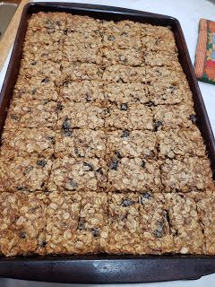 My Patchwork Quilt: OATMEAL HERMIT BARS Oatmeal Raisin Squares, Oatmeal Pan Cookies, Oatmeal Raisin Bar Cookies, Sheet Pan Oatmeal Cookie Bars, Oatmeal Raisin Cookie Bars Recipes, Oatmeal Raisin Bars Recipe, Recipes Using Raisins, Oatmeal Raisin Breakfast Bars, Oatmeal Bar Cookies