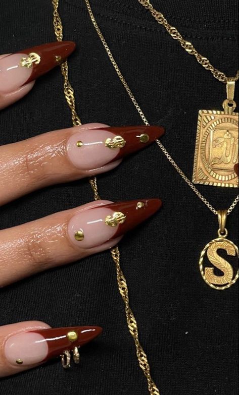 Green Polygel Nails, Scandi Nails, Kali Uchis Nail Ideas, Nails Black And Gold, Classy Acrylic Nails, Soft Nails, Red Nail, Mia 3, Nail Jewelry