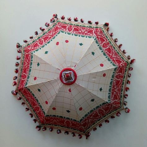 This is an Umbrella which is made of Assamese Gamosa. Which is used in the Assamese Wedding. Kashi Yatra Umbrella, Assamese Wedding Decoration, Assamese Wedding, Crafty Wedding, Wedding Illustrations, Floral Umbrellas, Umbrella Painting, Umbrella Decorations, Traditional Wall Art