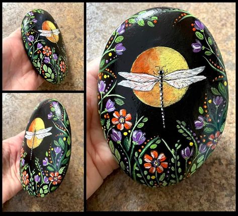 Painting Pebbles, Flower Rocks, Rock Projects, Dragonfly Painting, Rock Quotes, Painted Pebbles, Rock Flowers, Stone Art Painting, Art Rock